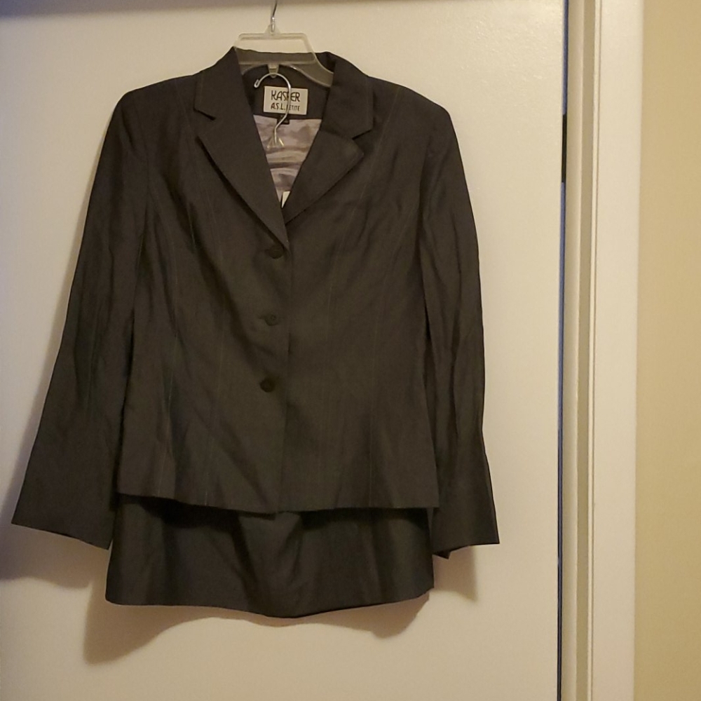 NWT: Kasper ASL Suit